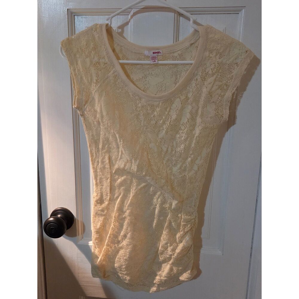 Women's Bongo Size Large Shirt Cream Lace Pattern